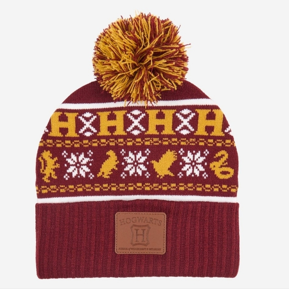 Harry Potter Mens Hogwarts Holiday Maroon Beanie Nwt